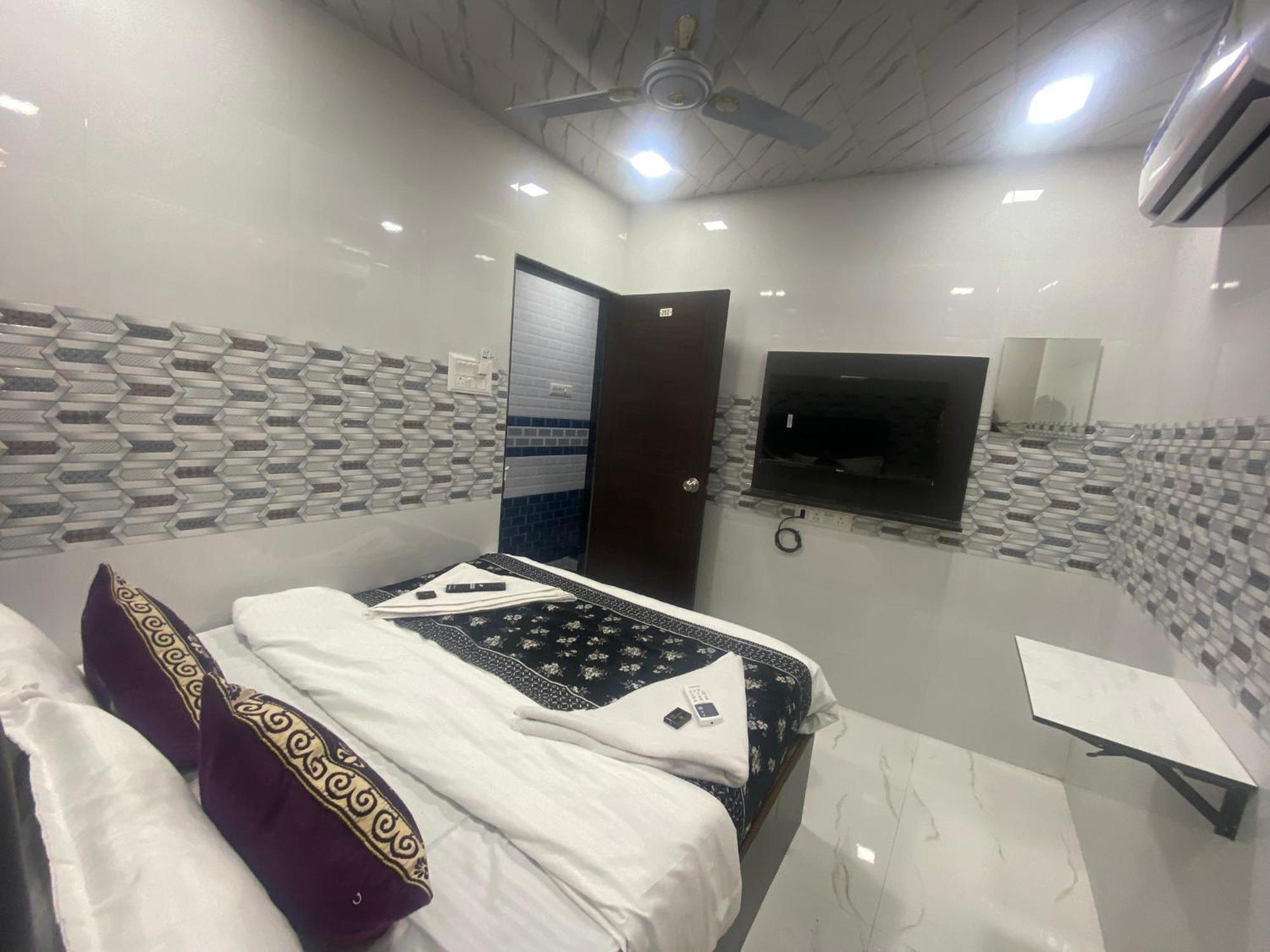 מומביי Hotel O Sai Residency מראה חיצוני תמונה