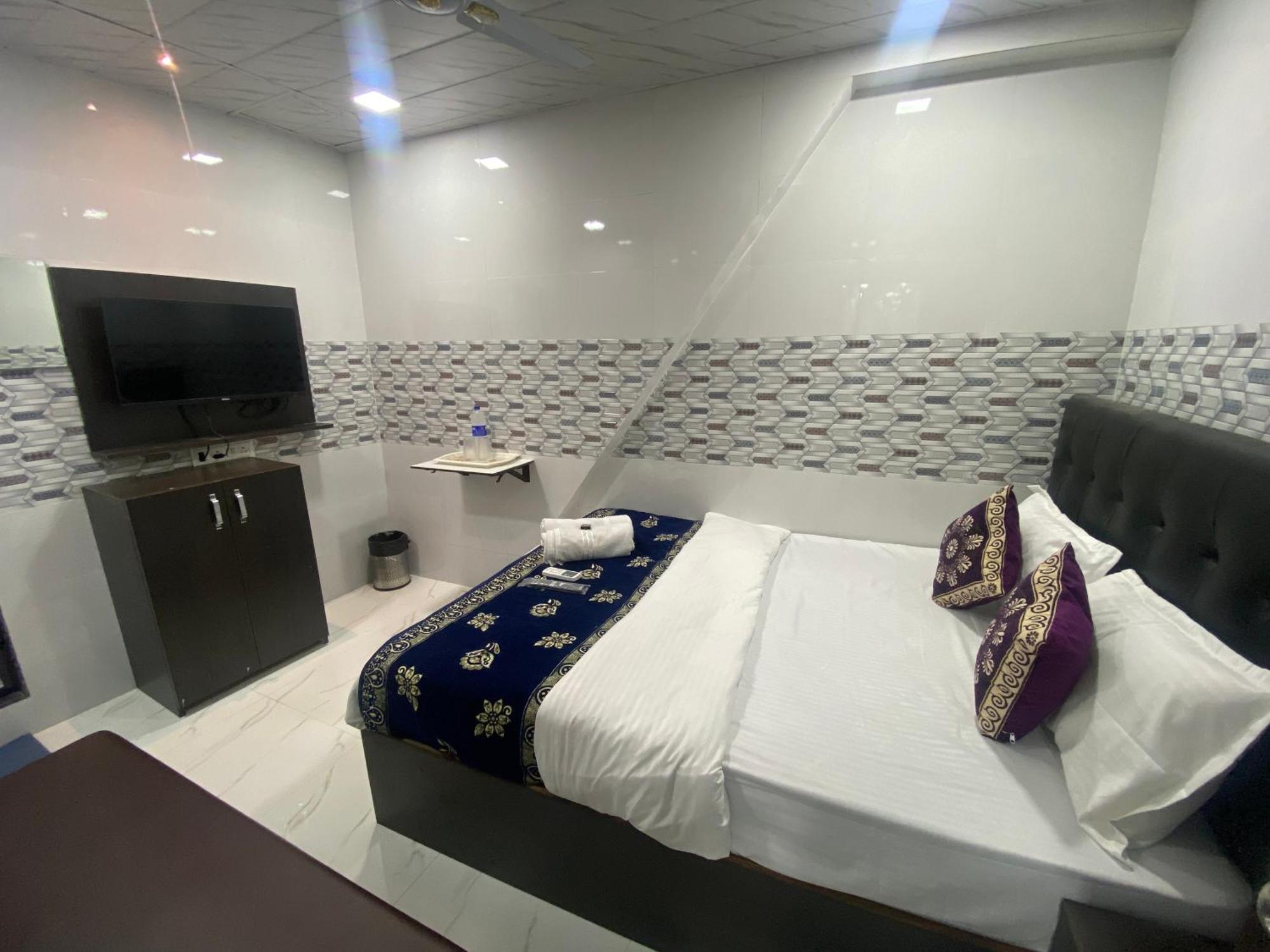 מומביי Hotel O Sai Residency מראה חיצוני תמונה