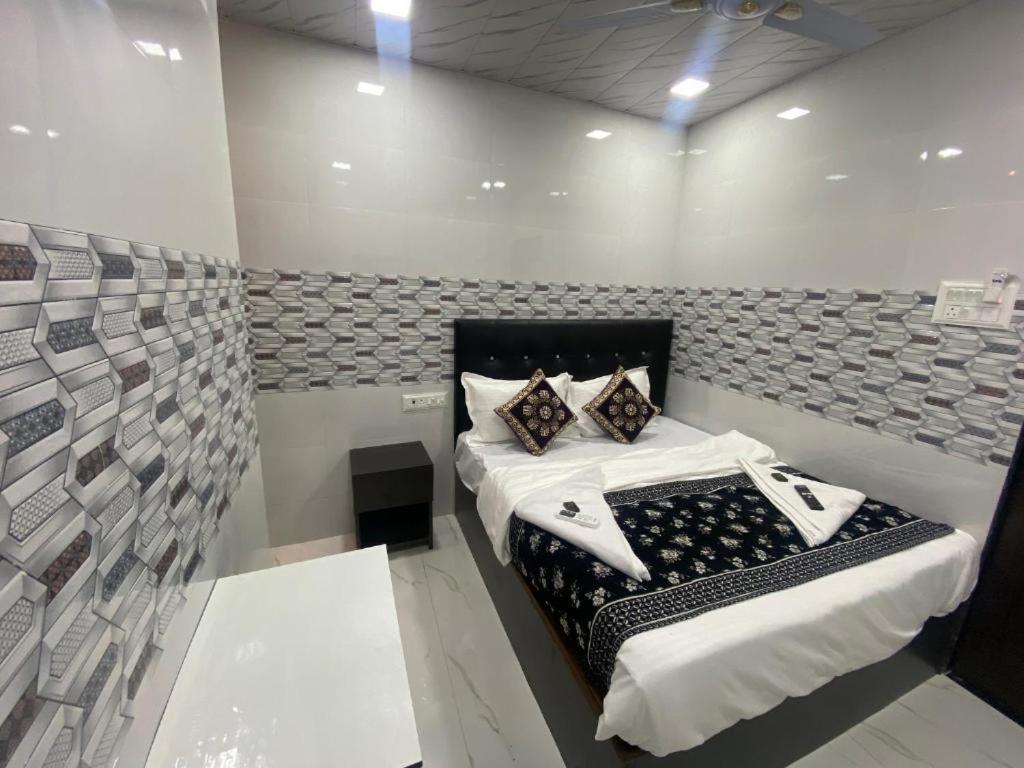 מומביי Hotel O Sai Residency מראה חיצוני תמונה